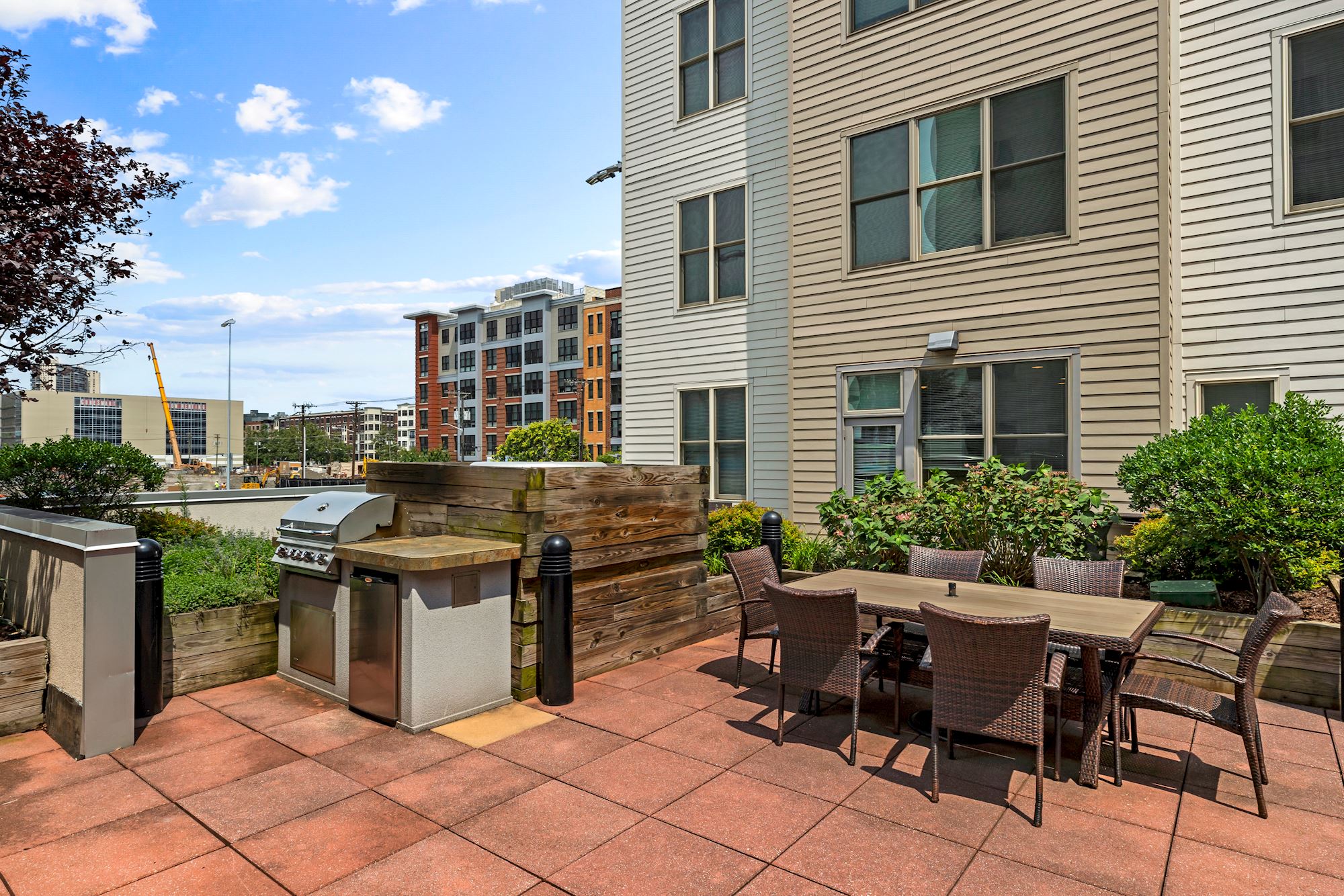 Outdoor space perfect for BBQ activites with your neighbors